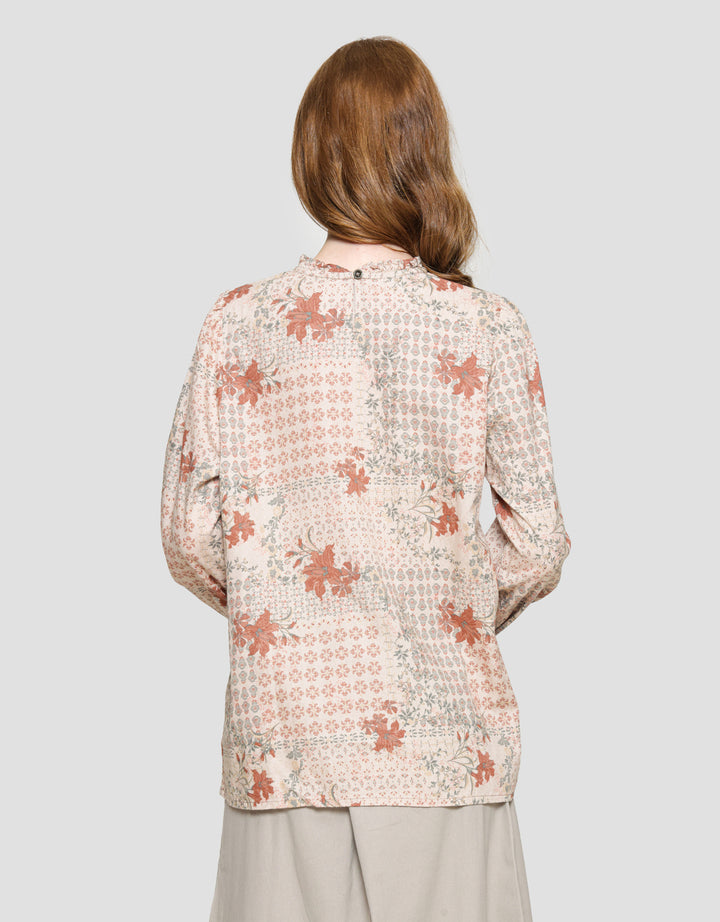 Expand Alva Blouse Wanita
