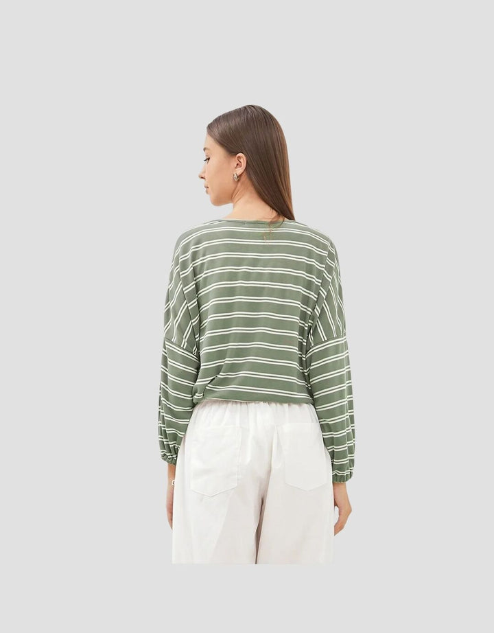 Graphis Atasan Garis Ganda Wanita