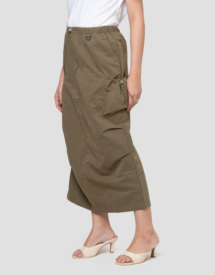 Cardinal Girl Rok Wanita