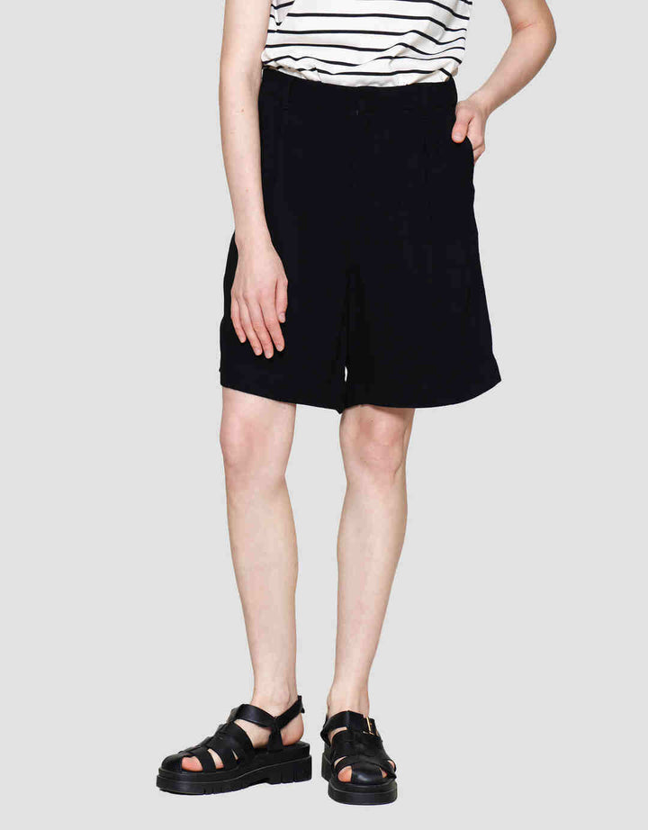 St. Yves Linen Blend Relax Celana Pendek Wanita