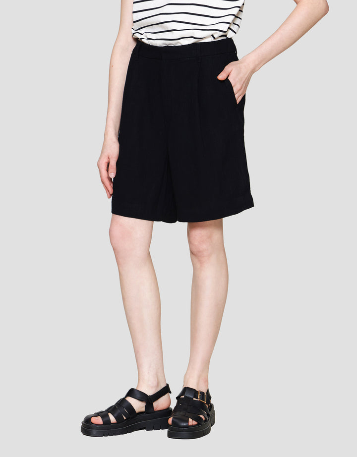 St. Yves Linen Blend Relax Celana Pendek Wanita