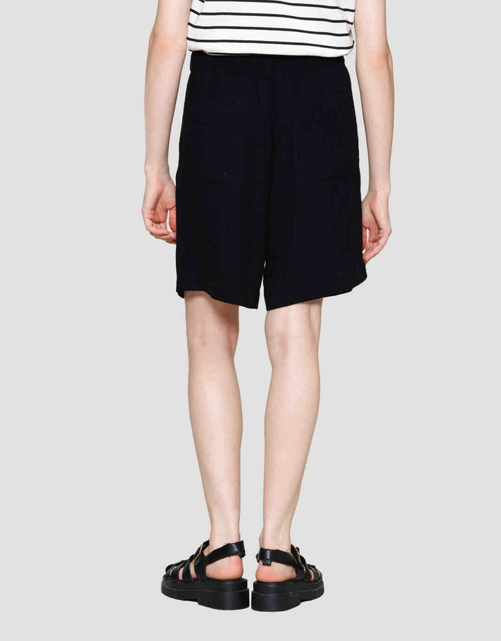 St. Yves Linen Blend Relax Celana Pendek Wanita