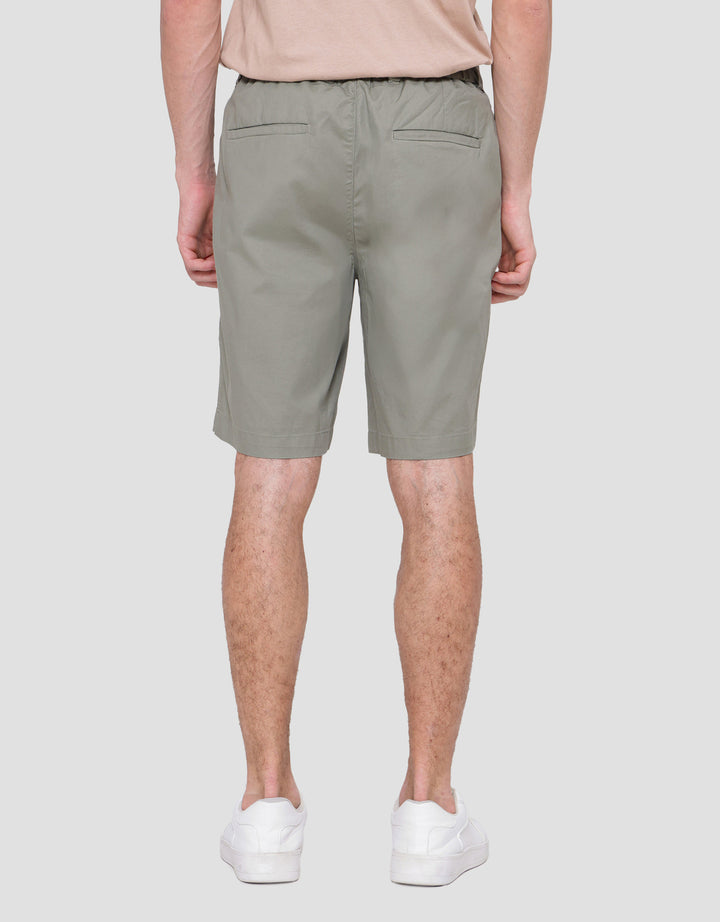 Cole Solid Cotton Bermuda Celana Pendek Pria