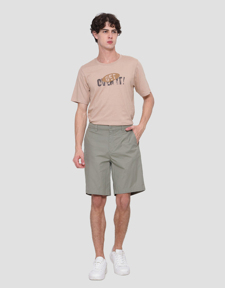 Cole Solid Cotton Bermuda Celana Pendek Pria