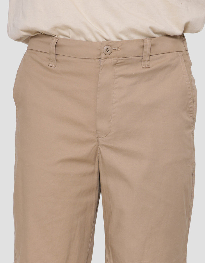 Cole Solid Cotton Bermuda Celana Pendek Pria