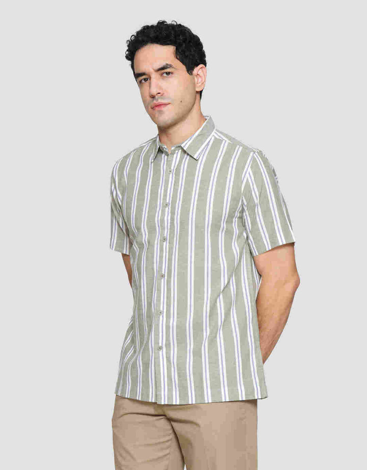 Cole Stripe Mandarin Colar Kemeja Lengan Pendek Pria