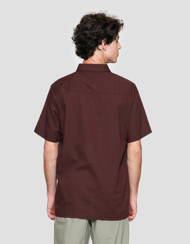 Cole Solid Sheersuckers Kemeja Pria