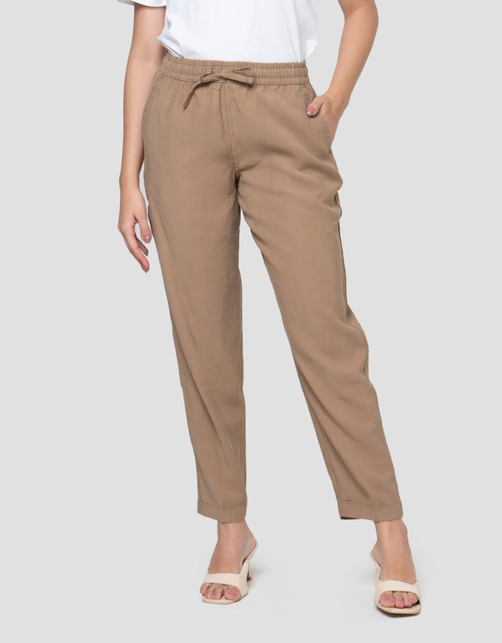 Cardinal Femme Fashion Rubber Celana Wanita