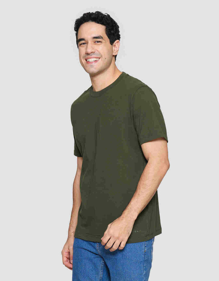 Cole Kaos Basic Plain Pria