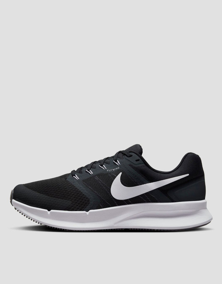 Nike Run Swift 3 Sepatu Pria