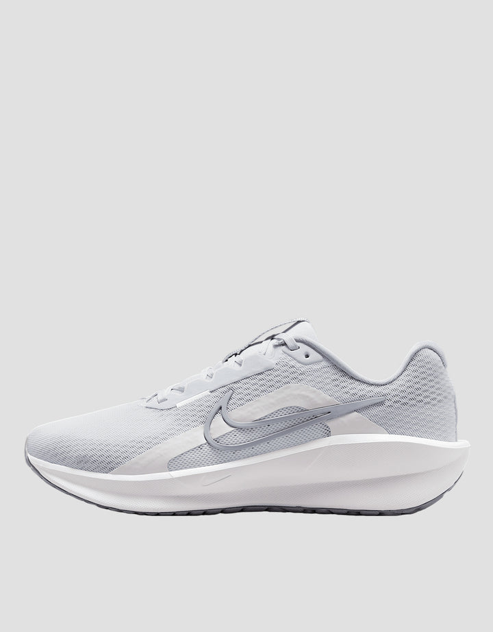 Nike Downshifter 13 Sepatu Running Pria