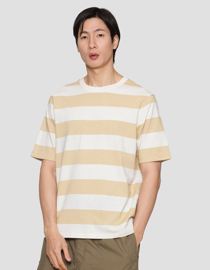 Suko Garis Rugby Stripe Kerah Bulat Kaos Oversized Pria