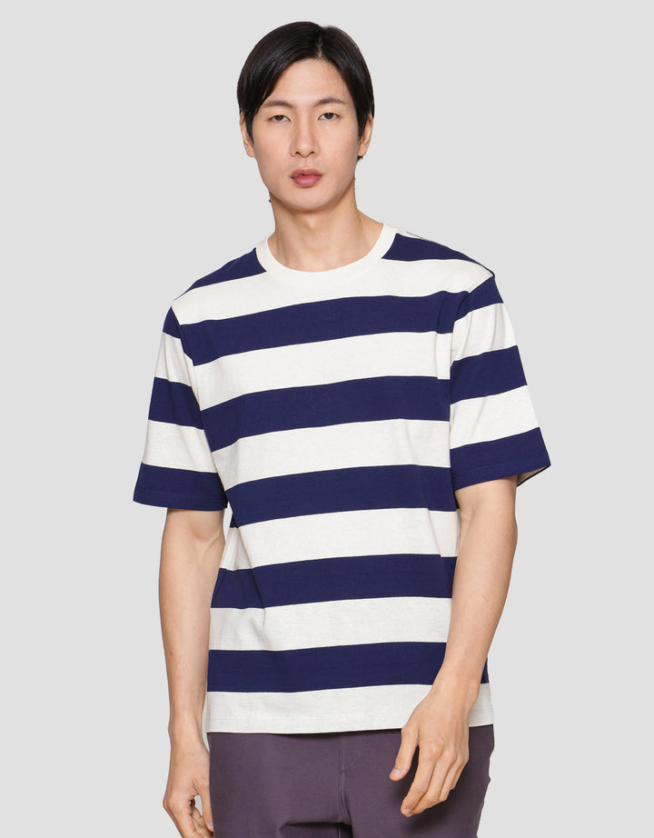 Suko Garis Rugby Stripe Kerah Bulat Kaos Oversized Pria