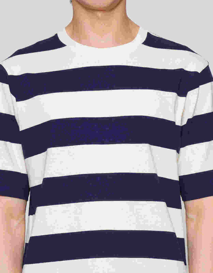 Suko Garis Rugby Stripe Kerah Bulat Kaos Oversized Pria