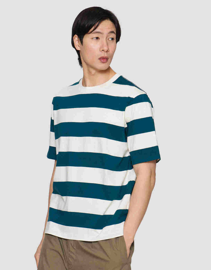 Suko Garis Rugby Stripe Kerah Bulat Kaos Oversized Pria