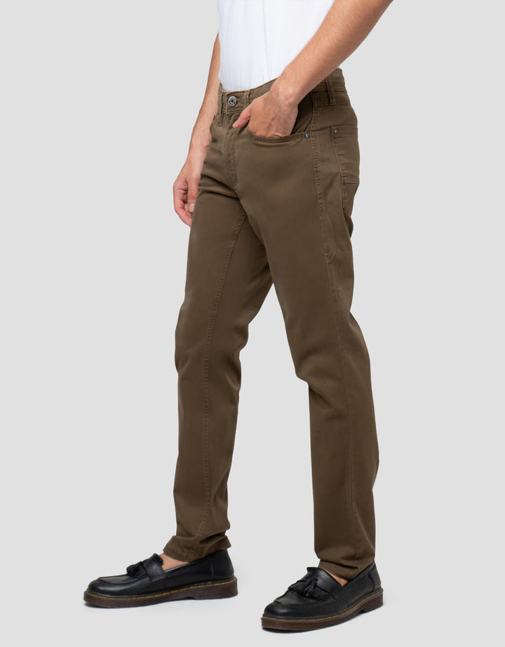 Cardinal Casual Celana Button Celana Chinos Pria