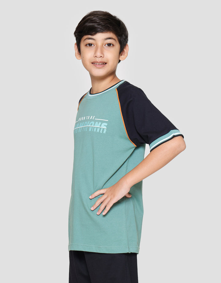 Nevada Raglan Print Champion Kaos Anak Laki-laki