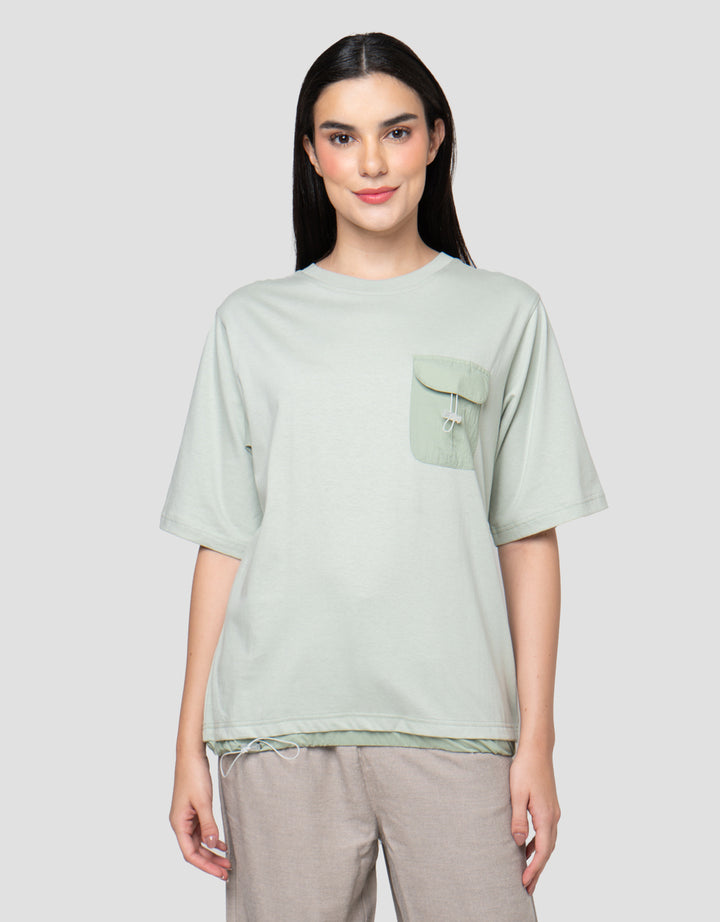 Cardinal Girl Pocket Kaos Wanita