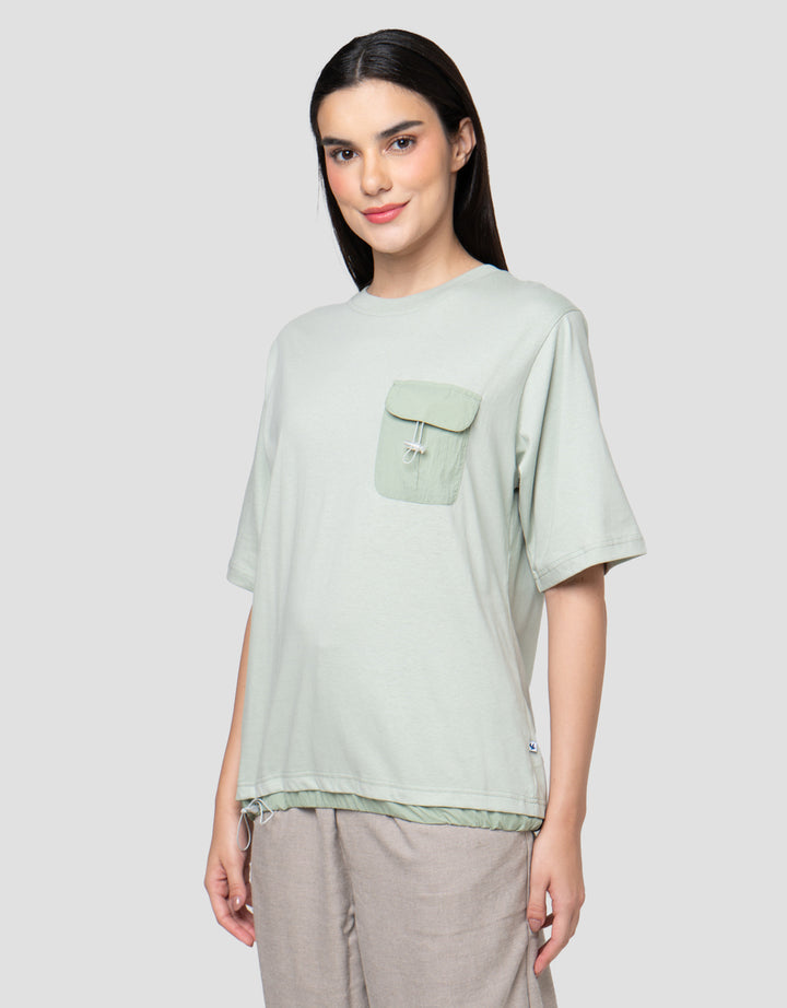 Cardinal Girl Pocket Kaos Wanita
