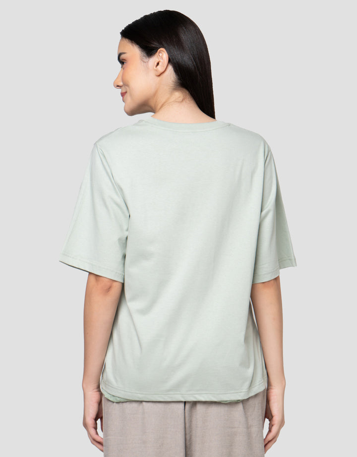 Cardinal Girl Pocket Kaos Wanita