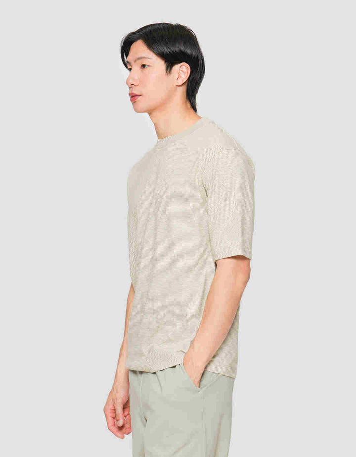 Suko Oversized Garis Kerah Bulat Kaos Lengan Pendek Pria