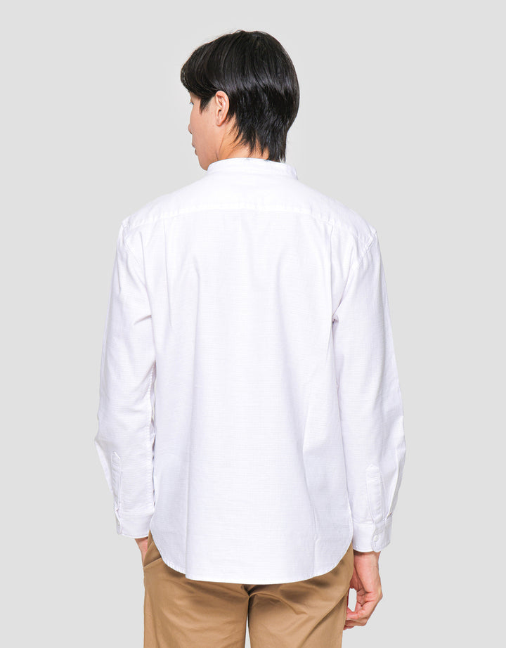 Suko Mandarin Collar Linen Sheer Kerah Tegak Kemeja Pria