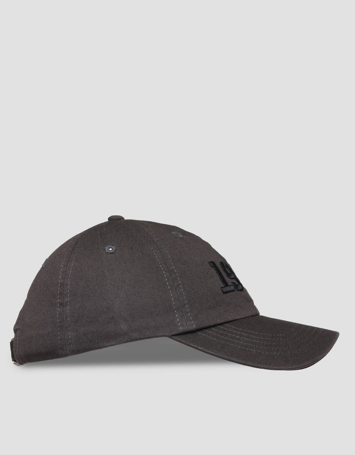 Lois Print Born Topi Pria