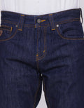 Lois Celana Jeans Pria