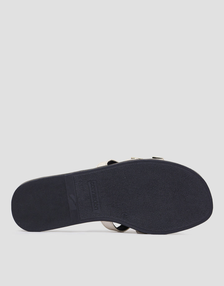 Connexion JVS67 Sandal Slip On Wanita