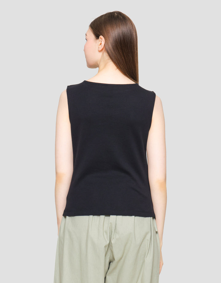 Suko Women's Sleeveless T-Shirt