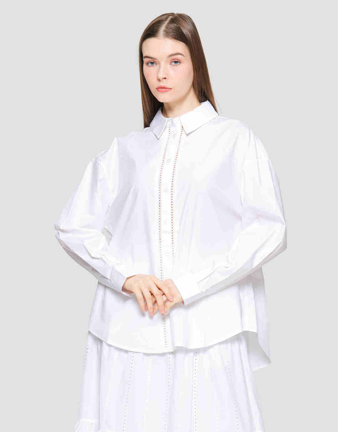 Suko Eyelet Kemeja  Lengan Panjang Wanita