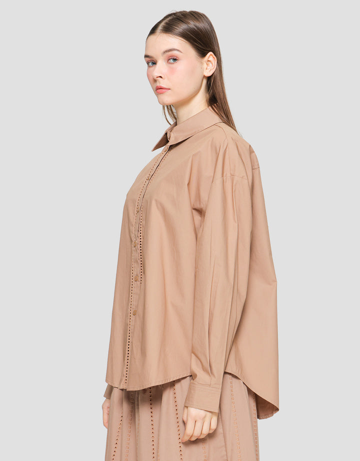 Suko Eyelet Kemeja  Lengan Panjang Wanita