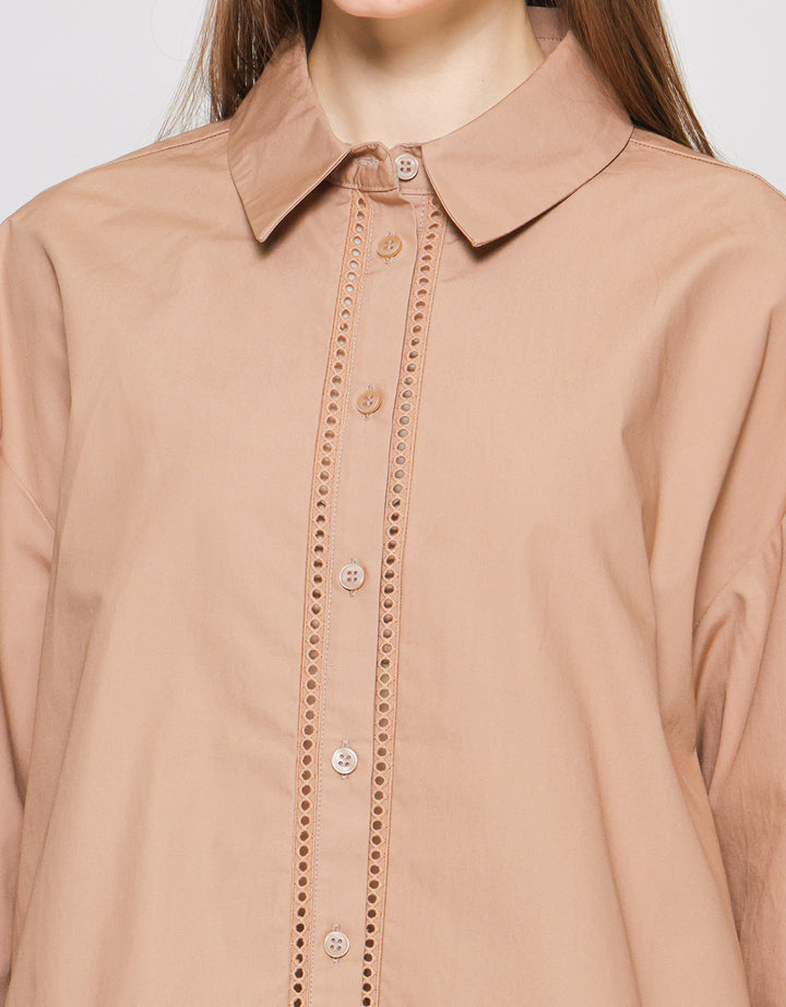 Suko Eyelet Kemeja  Lengan Panjang Wanita