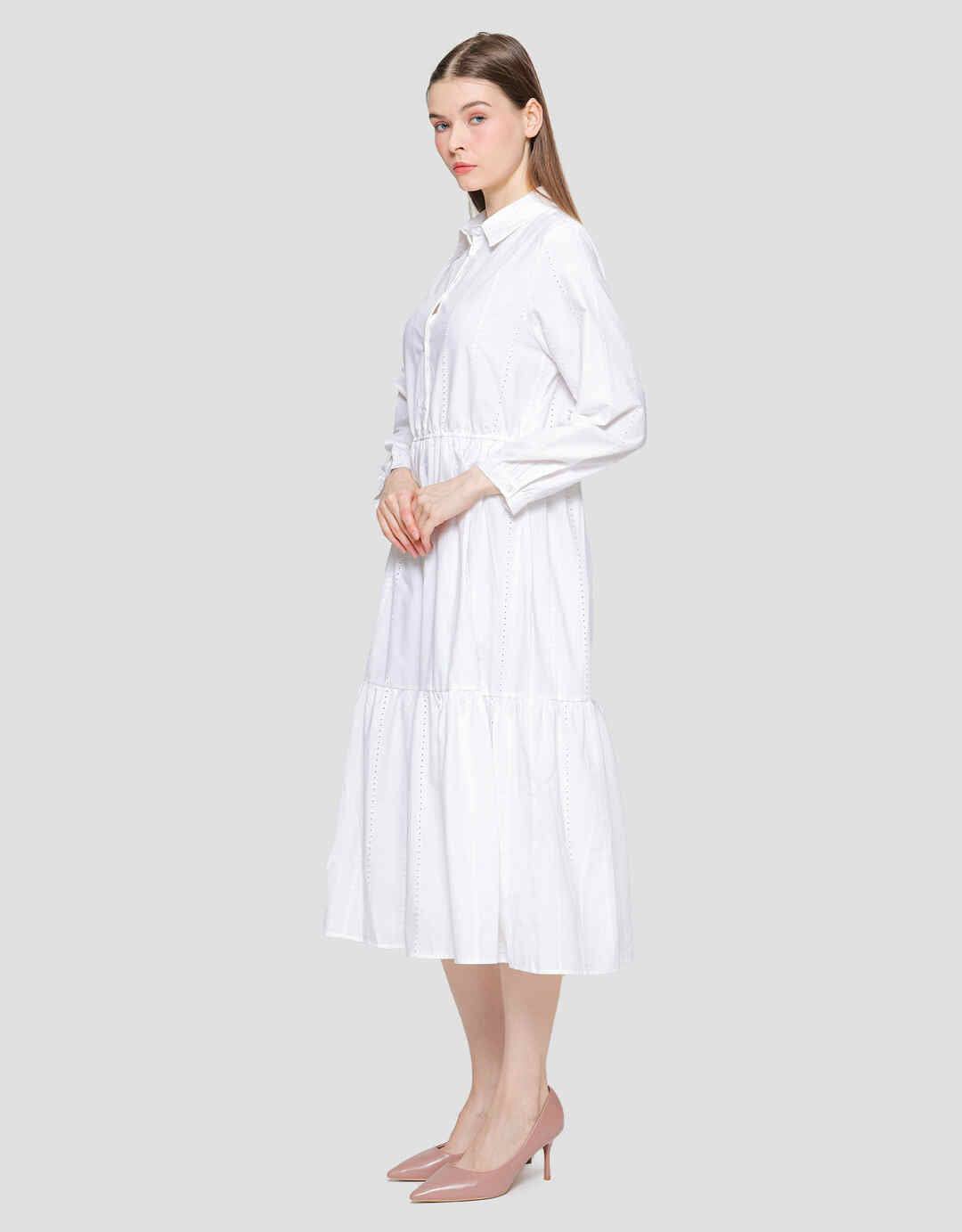 Suko Eyelet Gaun Lengan Panjang Wanita