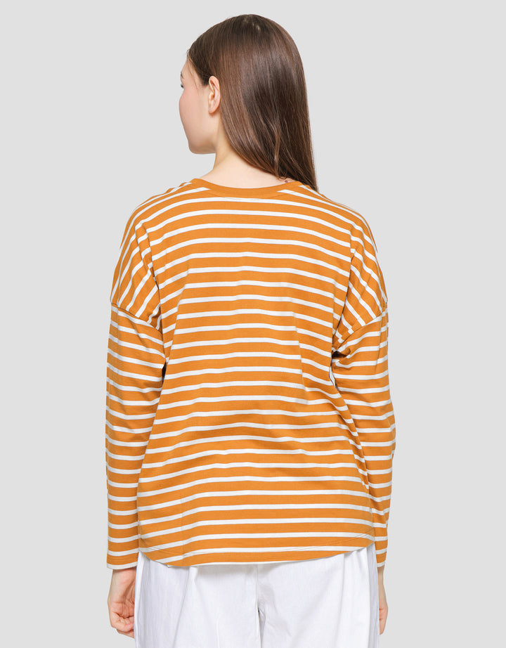 Suko Stripe Print Kaos Casual Wanita
