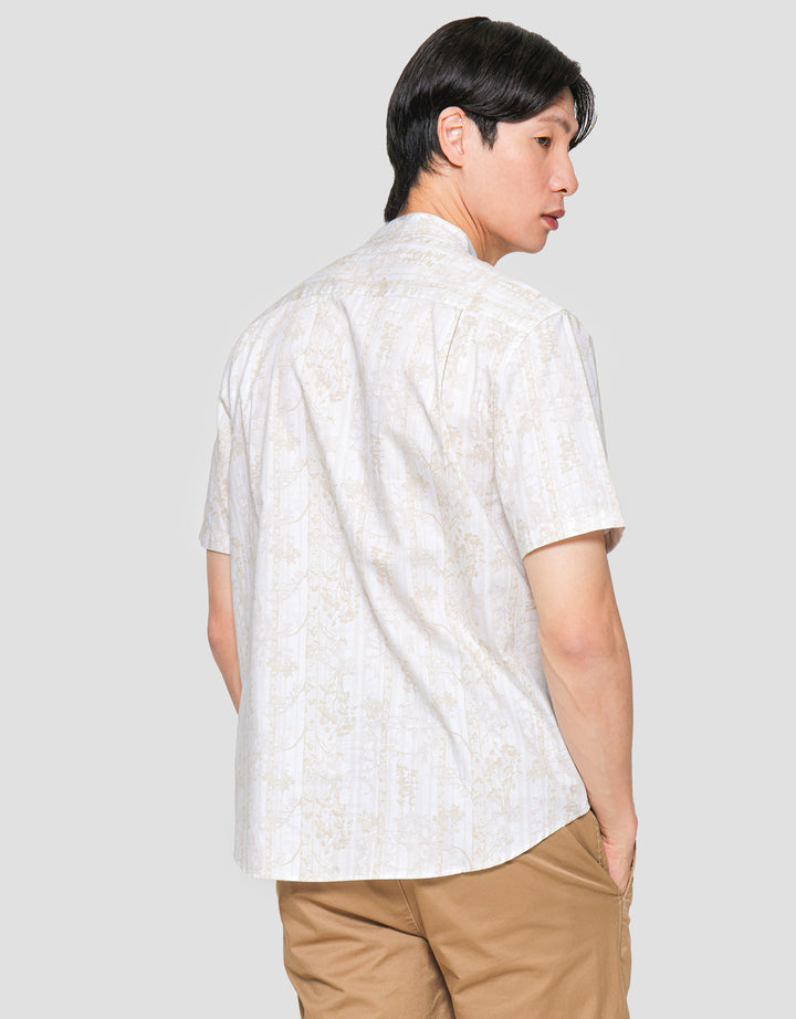 Suko Motif Mandarin Collar Printed Kerah Tegak Kemeja Pria