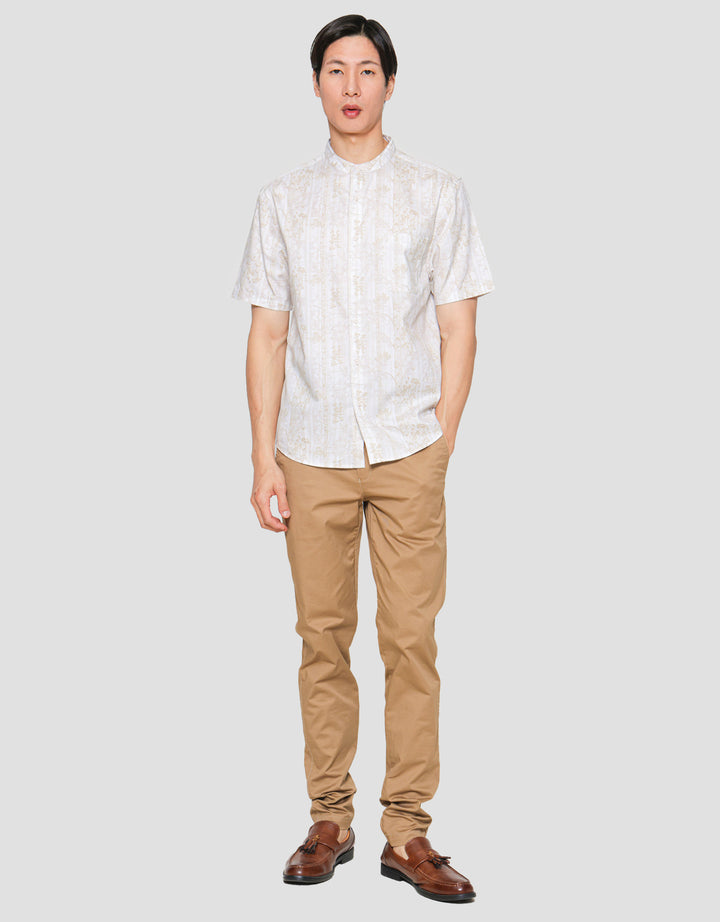 Suko Motif Mandarin Collar Printed Kerah Tegak Kemeja Pria