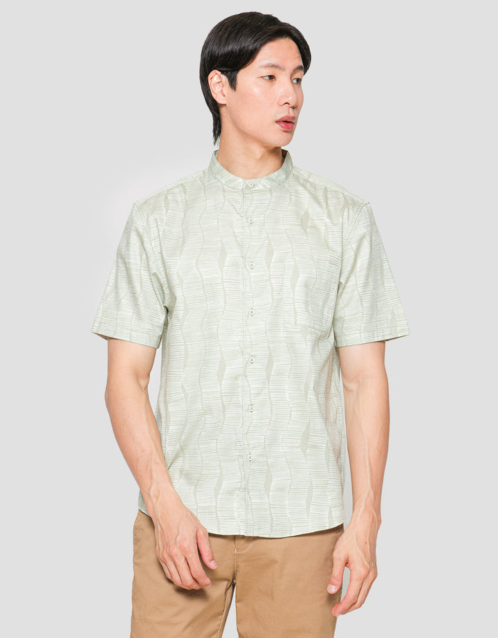 Suko Motif Mandarin Collar Printed Kemeja Lengan Pendek Pria