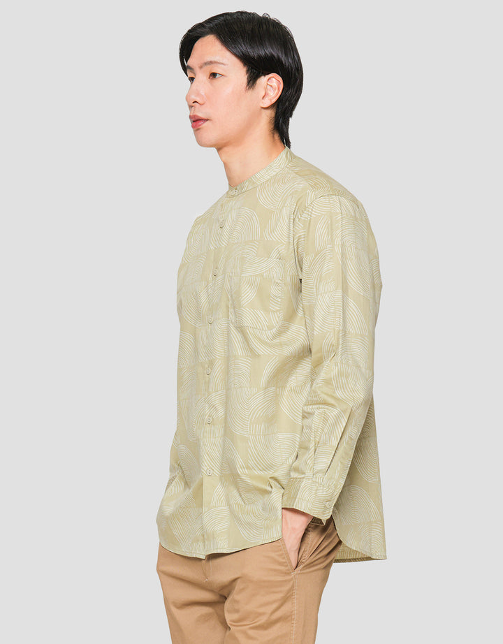 Suko Kerah Mandarin Collar Printed Kemeja Lengan Panjang Pria