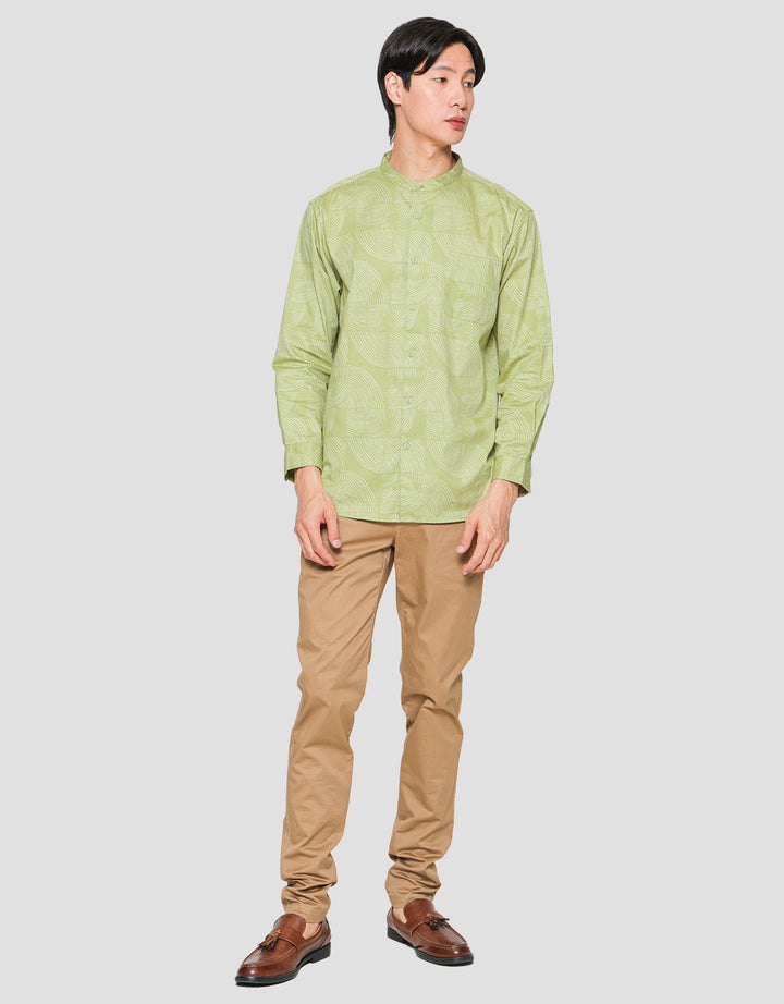 Suko Mandarin Collar Printed Kemeja Lengan Panjang Pria