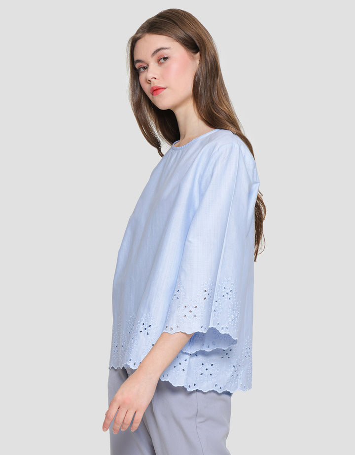 St. Yves Cropped Eyeled With Flare Sleeve Blouse Wanita