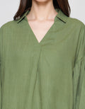 St. Yves Notch Collar Linen Relaxed Blouse Wanita