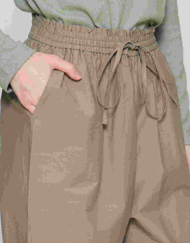 St. Yves Roll Up Straight With Stopper Celana Panjang Wanita