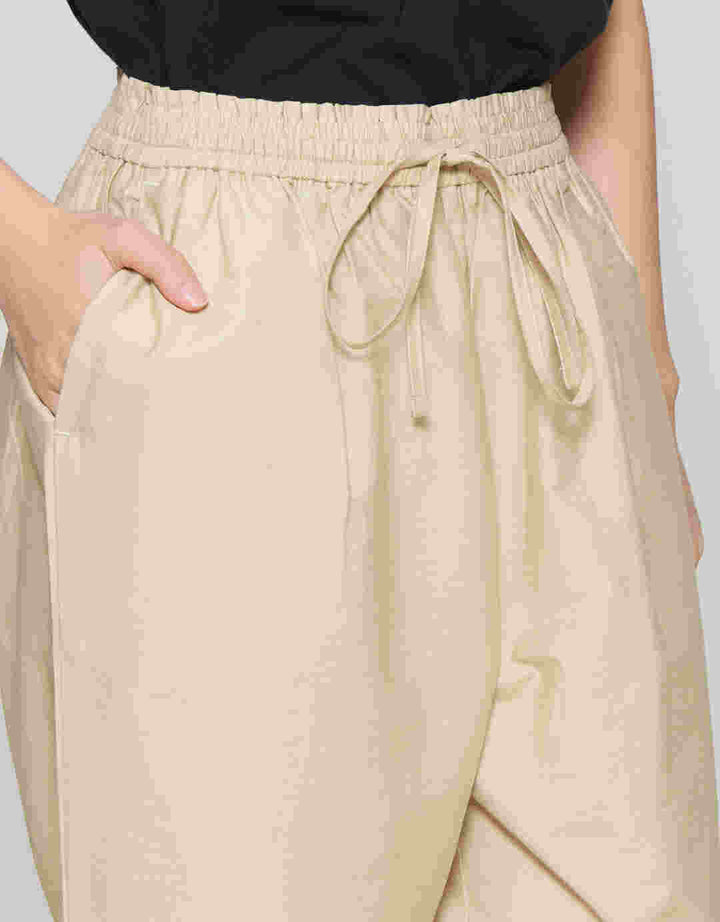 St. Yves Roll Up Straight With Stopper Women's Trousers