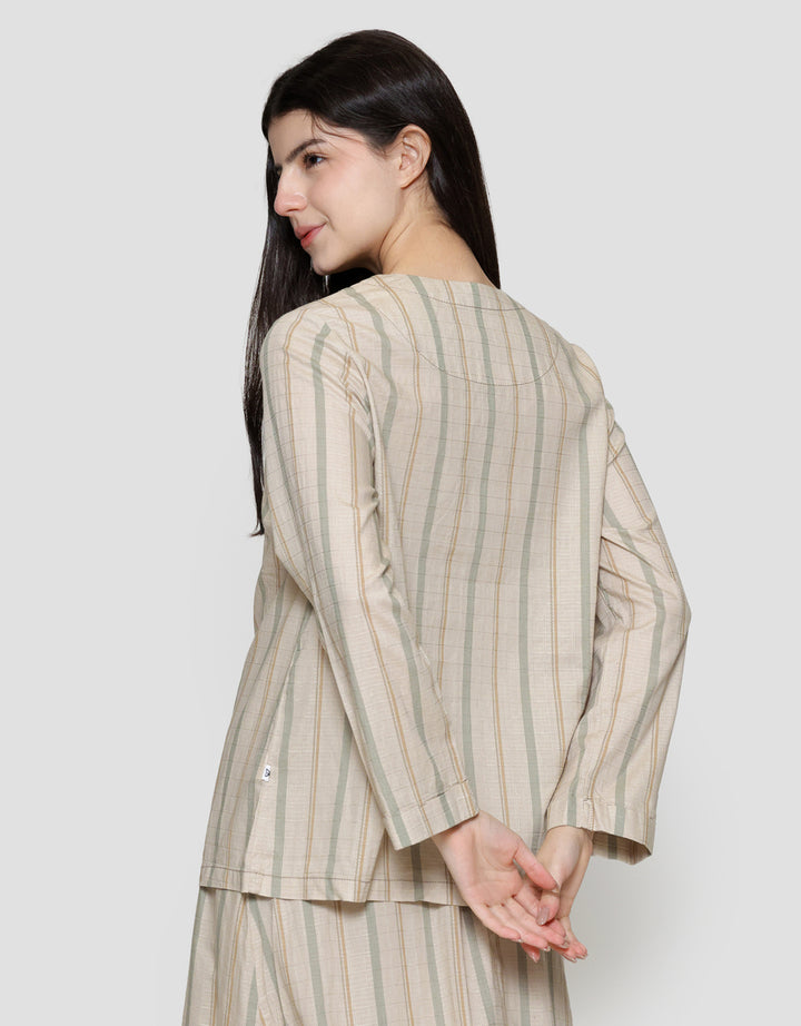 Expand Ileava Blouse Wanita