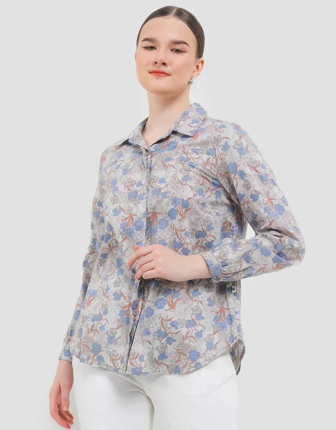Expand Genara Blouse Kemeja Motif Bunga Wanita