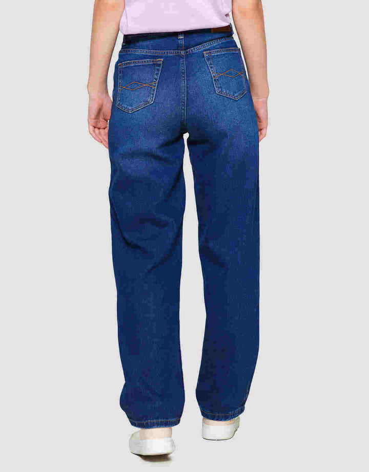 Nevada Straight Regu Celana Denim Wanita