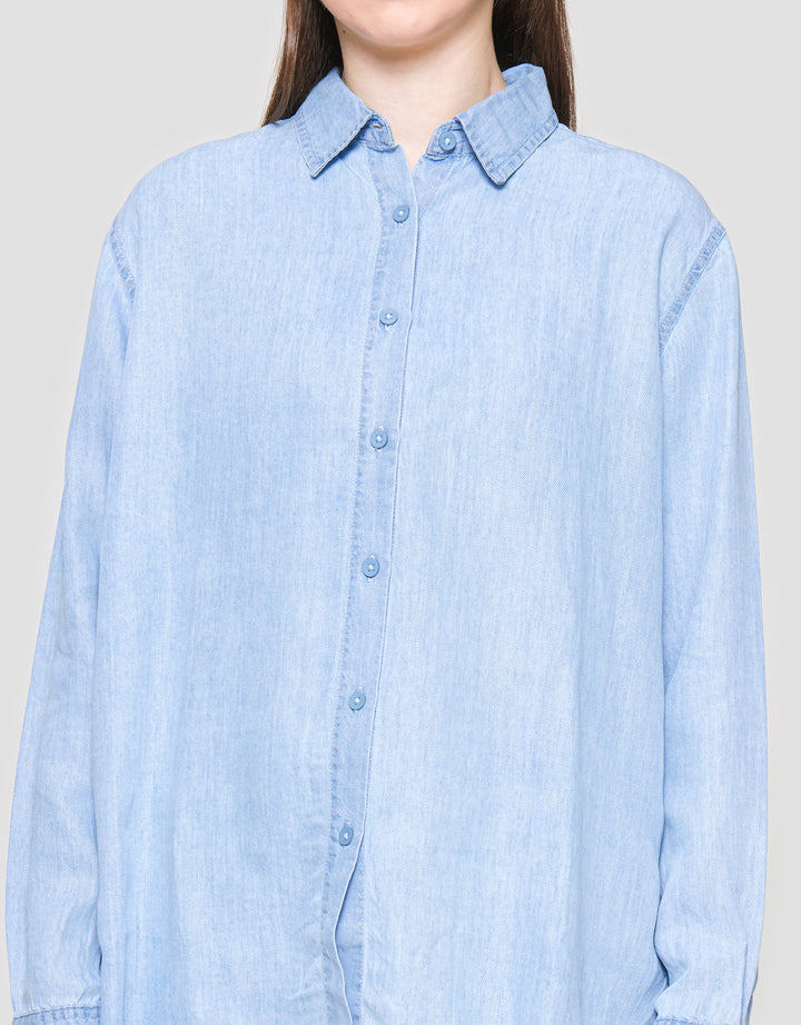 Connexion Straight Denim Kemeja Lengan Panjang Wanita