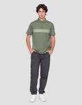 Cole Line Chest Stripe Kaus Kerah Pria