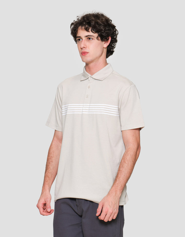 Cole Line Chest Stripe Kaus Kerah Pria